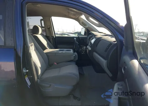 2011 Toyota Tundra Grade 5.7L V8 z USA, uszkodzony, nr VIN 5TFUY5F1XBX208520